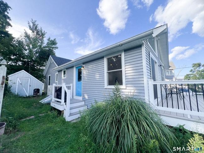 Building Photo - 1088 E Broadway