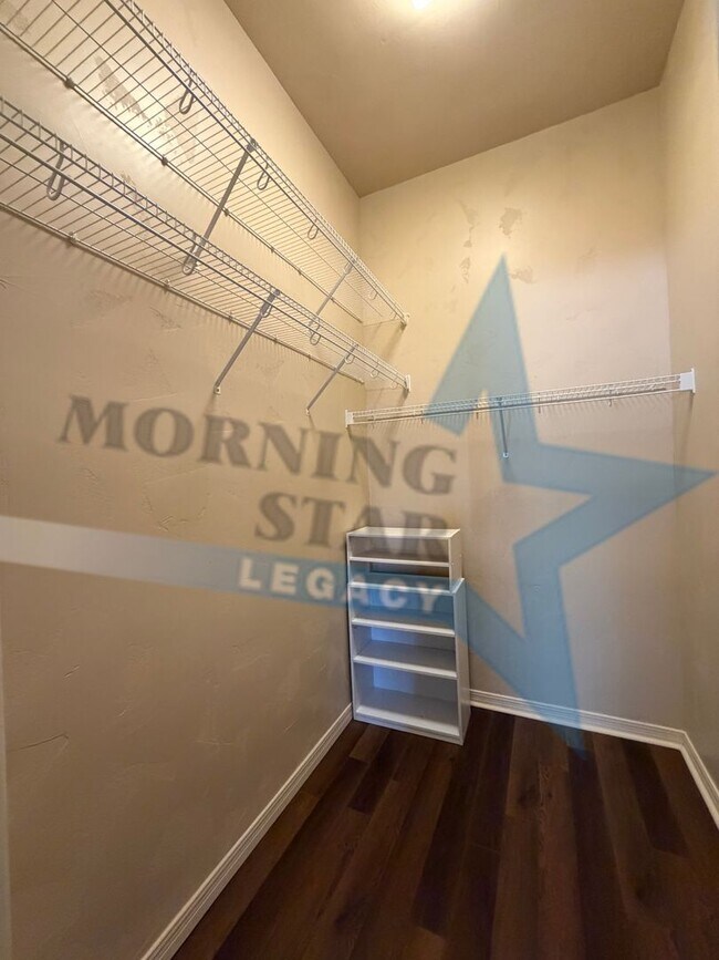 Building Photo - 4648 Mesa Rico Dr