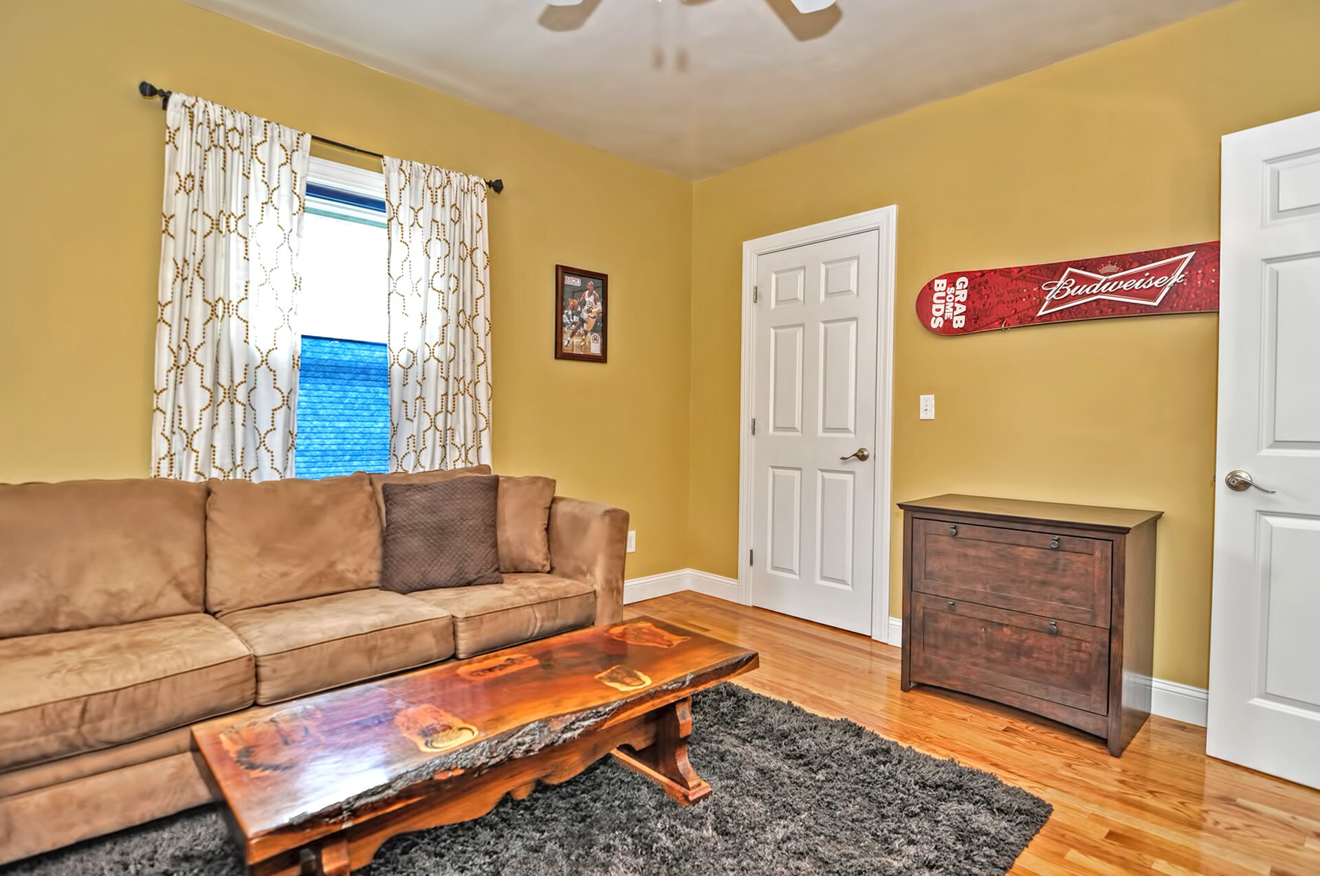 Bedroom 2 - 27 Central St