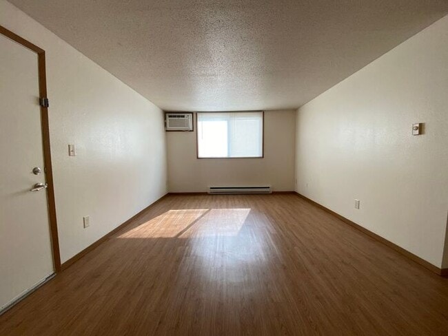 Building Photo - $1,095 | 2 Bedroom, 1 Bathroom Apartment | No Pets | Available for an August 1st, 2026 Move In!