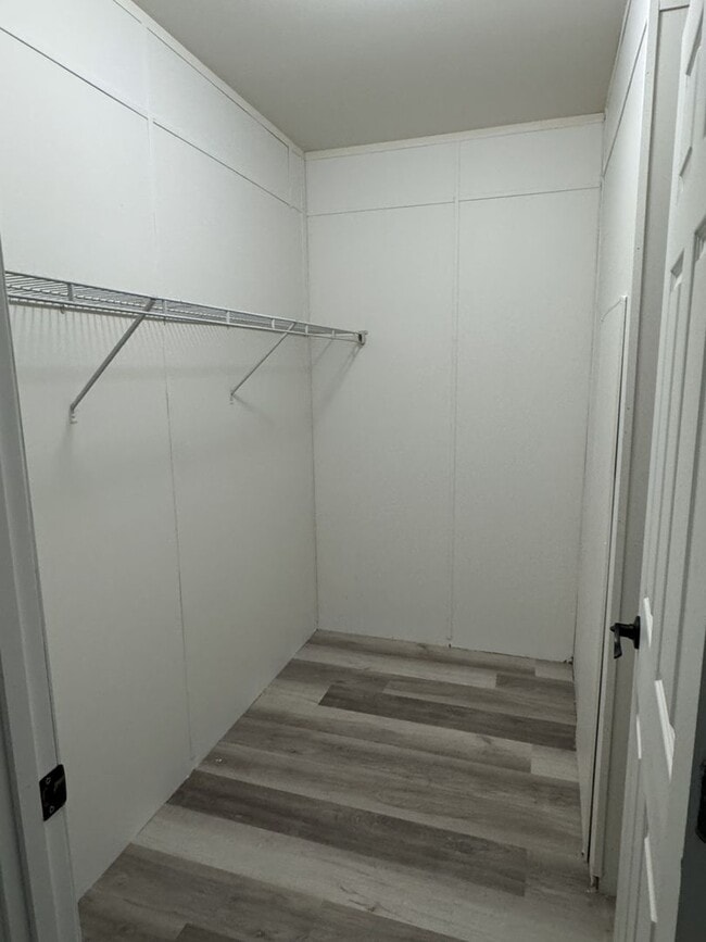 Building Photo - Come and take a look at this GEM!!!!!