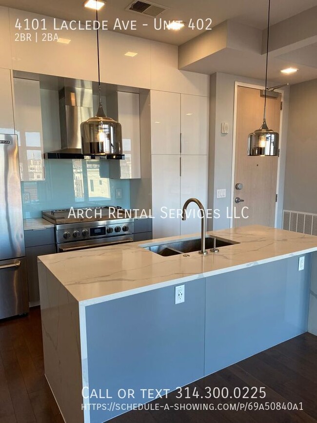 Building Photo - Beautiful CWE Condo with all the Amenities!