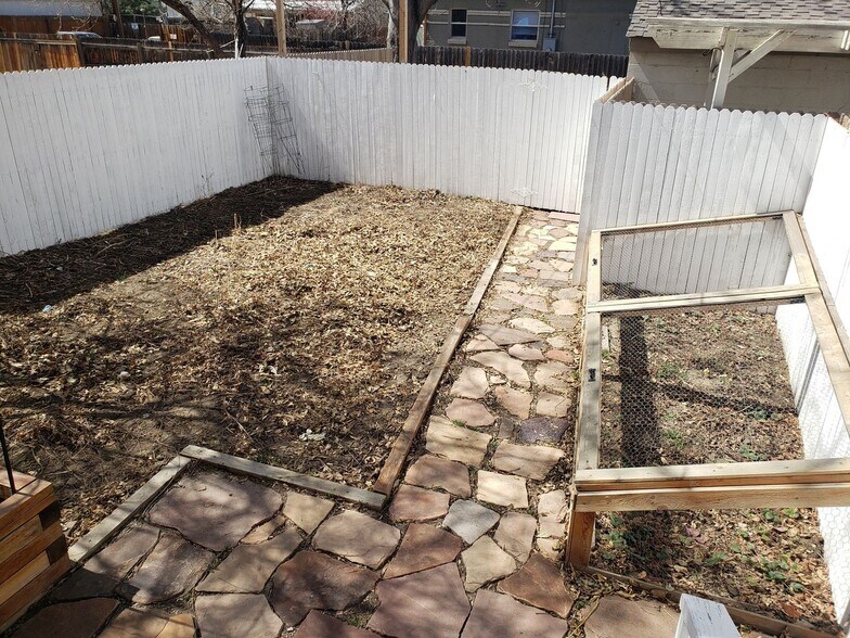 Building Photo - 2755 Lafayette St