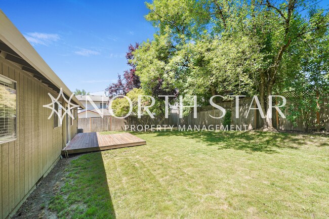 Building Photo - 6269 SW Southwood Dr