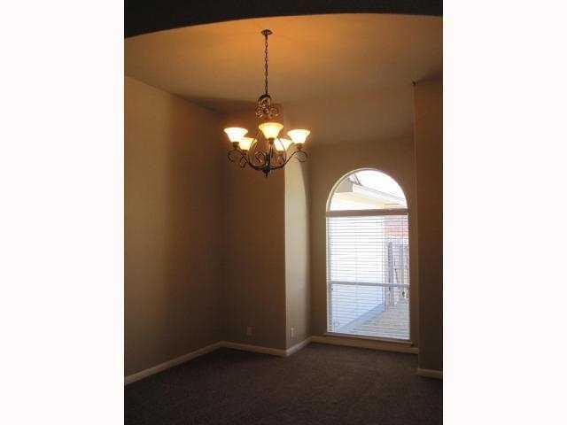 Building Photo - 728 Abbeyglen Castle Dr