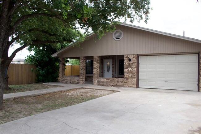 Building Photo - 2503 E Sugarcane Dr