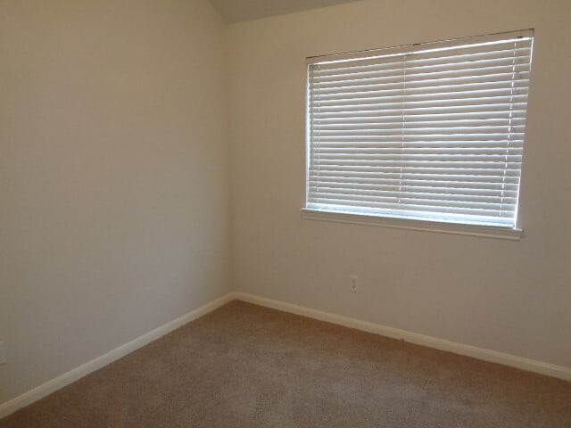 Building Photo - 17136 Gleneagle Dr S