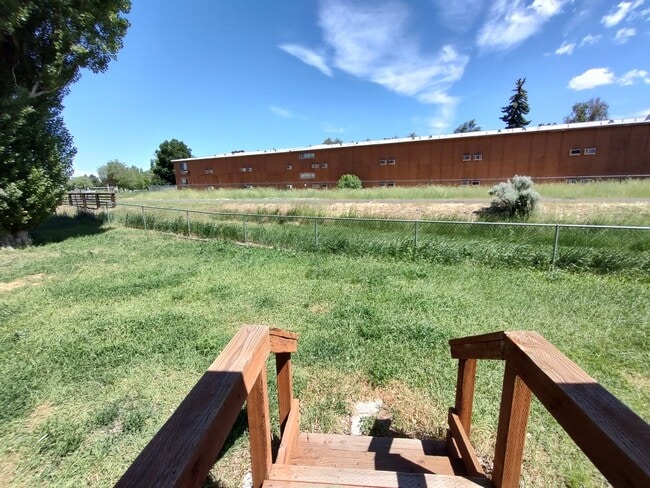 Building Photo - 3 Bedroom 1 Bath House