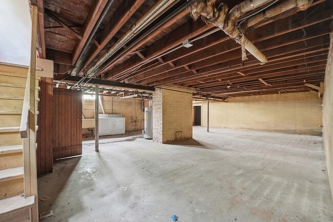 Building Photo - 3107 Dato Ave
