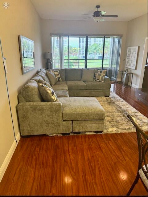 Building Photo - 7520 La Paz Blvd