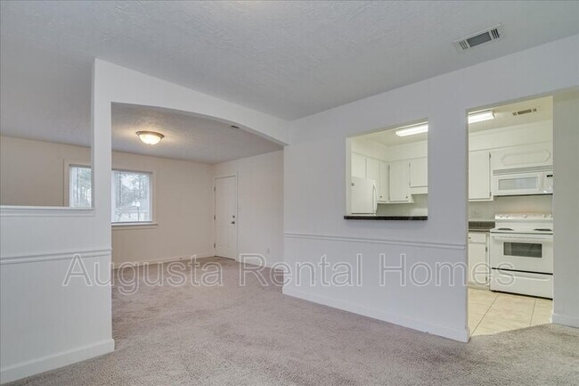 Building Photo - 4015 Wheeler Woods Rd