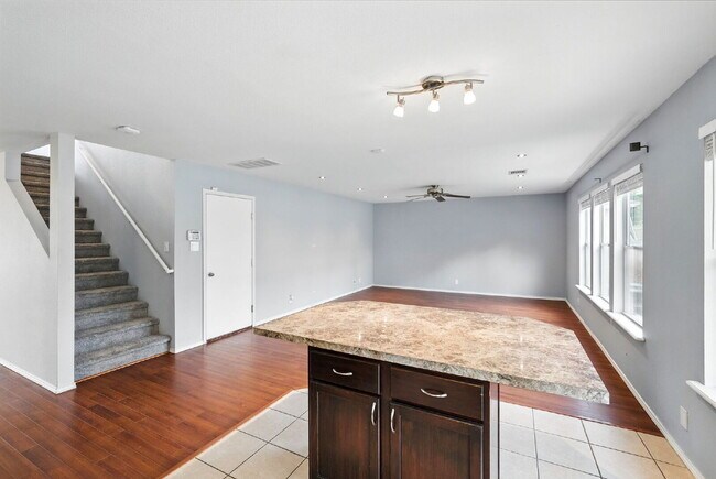Building Photo - 12615 Scarlet Sage