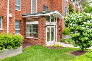 Building Photo - Tanglewood Apartments