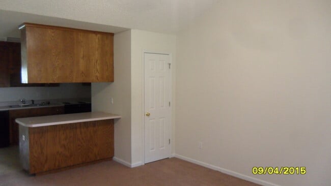 Building Photo - 3096 Tyndall Dr