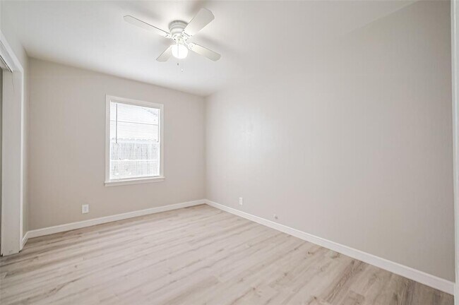 Building Photo - 3323 Suiter Way