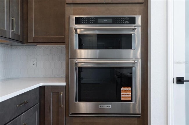 Building Photo - 1850 Falconhurst Ln