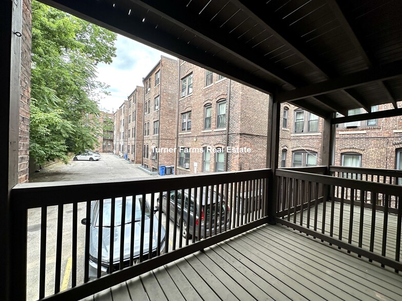 Building Photo - 162 Allston St
