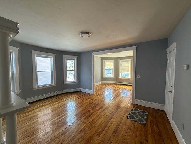 Building Photo - 143 Pilgrim Ave