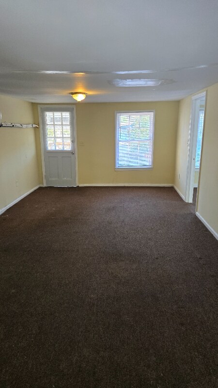 Building Photo - 2006 Harmon St