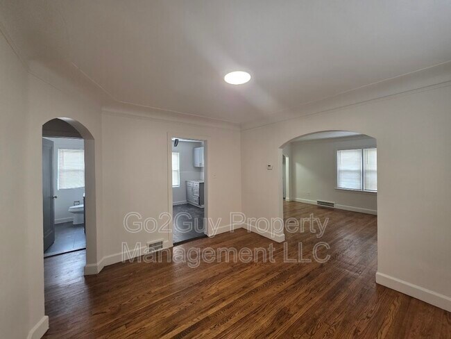 Building Photo - 5728 Bedford St