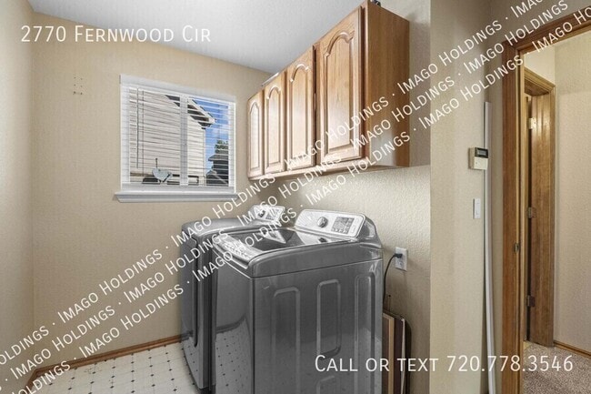 Building Photo - 2770 Fernwood Cir