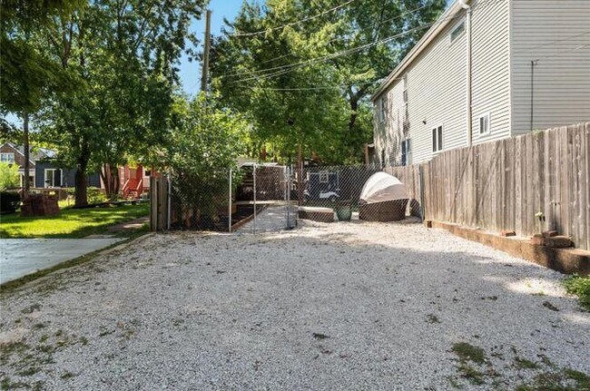 Building Photo - 5377 Reber Pl