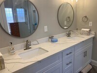 Building Photo - 2401 McClendon St