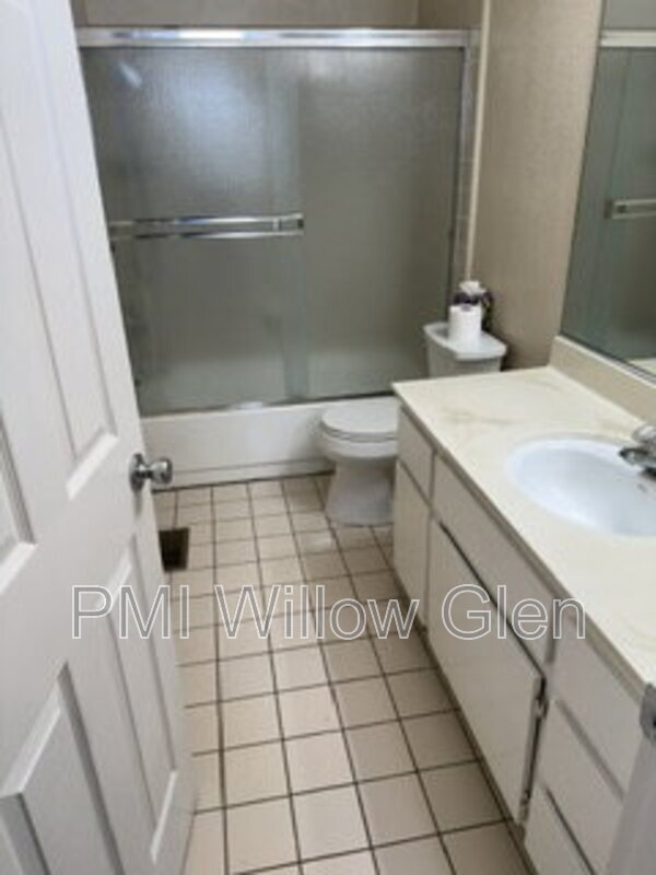 Building Photo - 7379 Tulare Hill Dr
