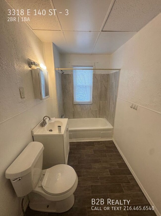 Building Photo - 3318 E 140th St