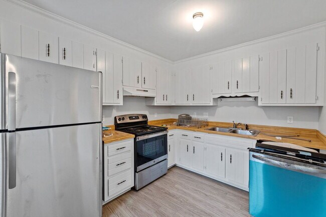 Building Photo - 2223 Bowlin Ct