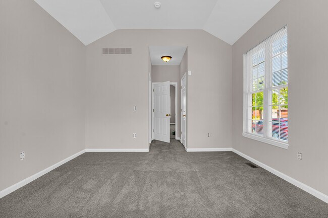 Building Photo - 41699 Mitchell Rd