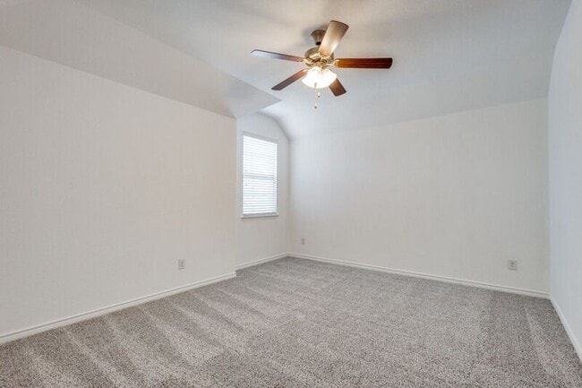 Building Photo - 9829 Timber Wolf Ln