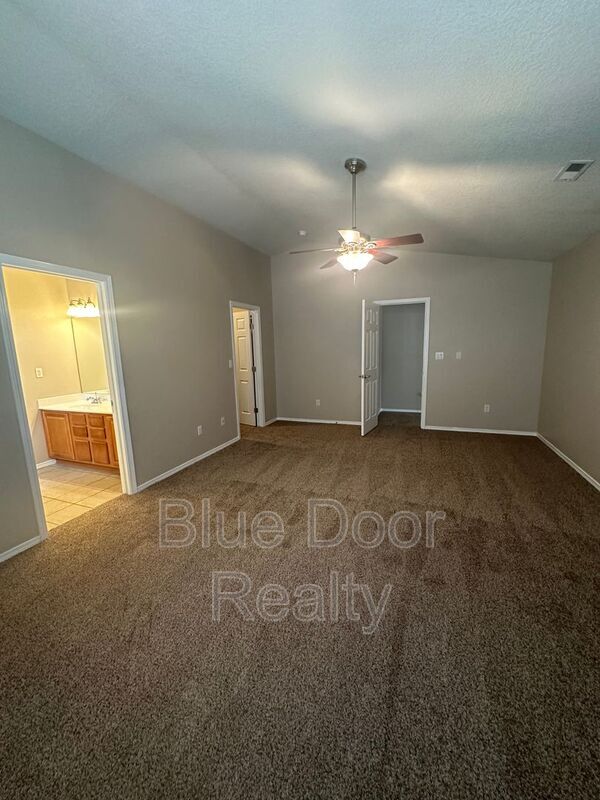 Building Photo - 8023 Sierra Altos Pl NW
