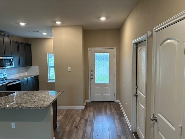 Building Photo - 217 Golden Sands Ln