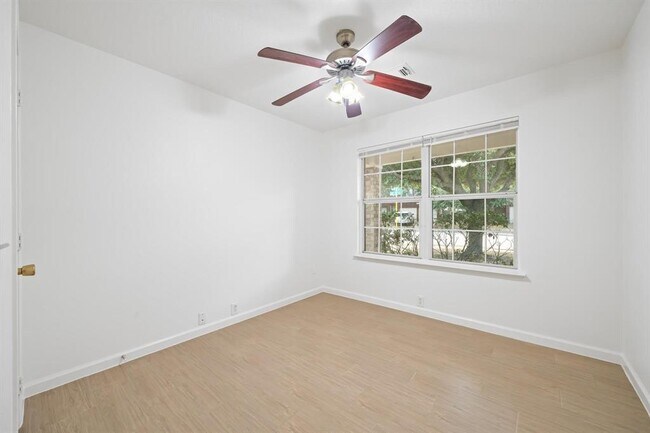 Building Photo - 4806 Dark Canyon Ct