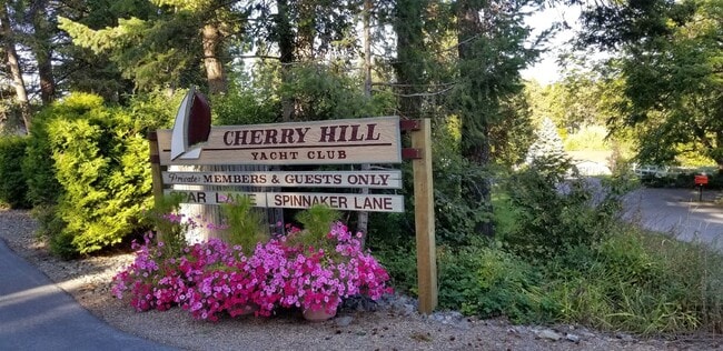 Building Photo - Fully furnished 2+ bed/2.5 bath on Flathead Lake (Available September thru May)