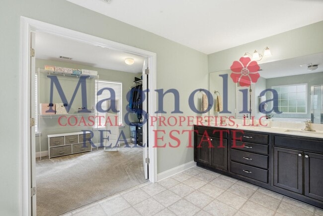 Building Photo - 505 Dalcross Dr