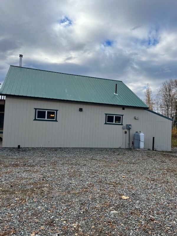 Building Photo - 28619 Landing Cir