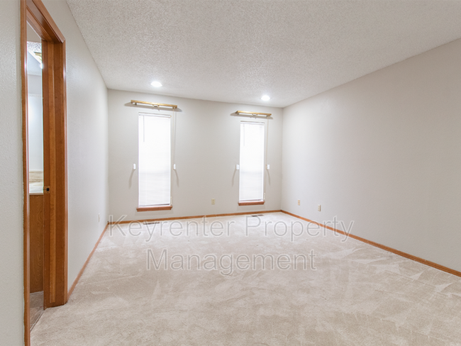 Building Photo - 5009 Kindling Ln