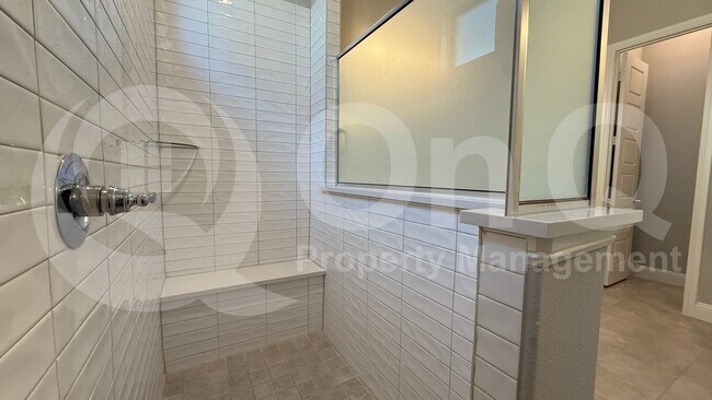 Building Photo - 3508 Covedale Blvd