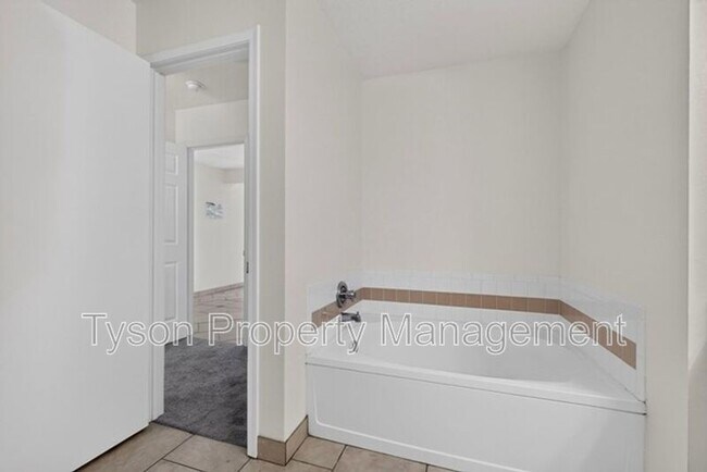 Building Photo - 6126 Costa Brava Ave NW