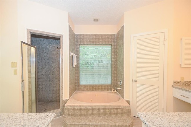 Building Photo - 1106 Brecon Hall Dr