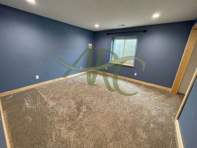 Building Photo - 965 N Cimarron Dr
