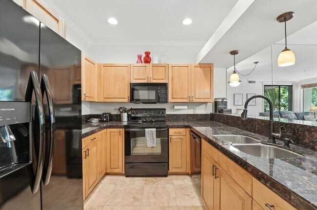 Building Photo - Furnished 2-Bed, 2-Bath Condo in Gainey Ranch