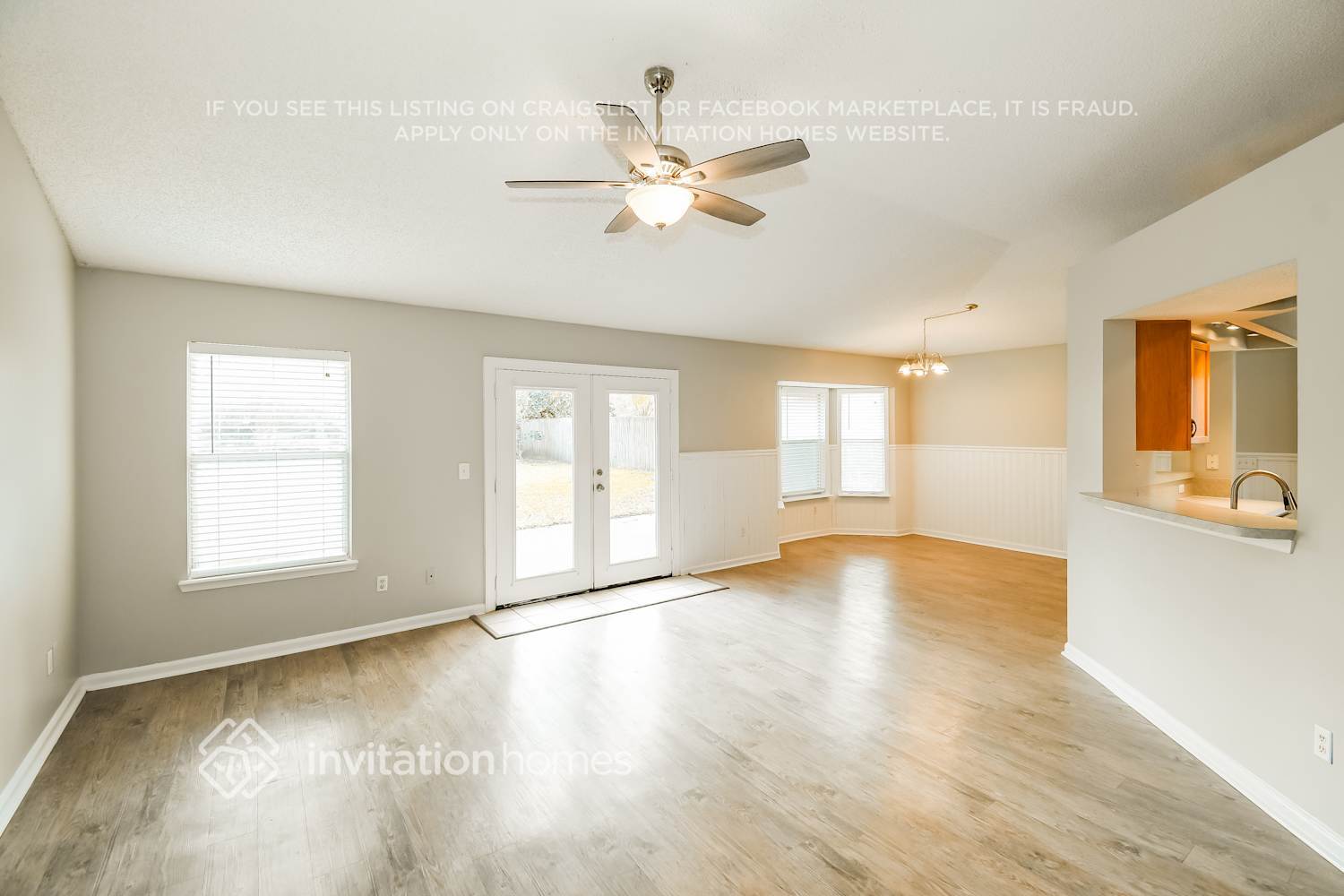 Building Photo - 13250 Companion Cir S