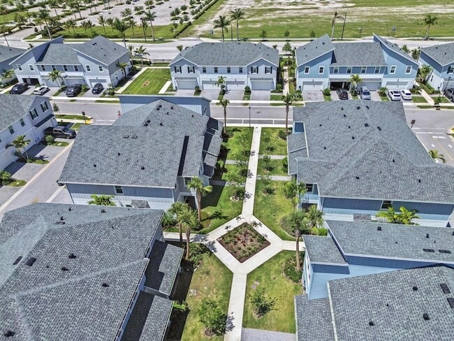 Building Photo - 16404 Mirabell Mnr Ln