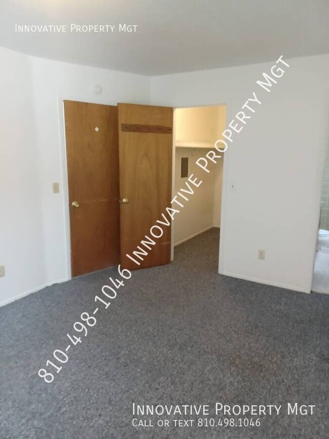 Building Photo - 6009 Holiday Gardens Dr