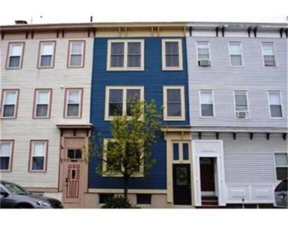 Building Photo - 169 K St