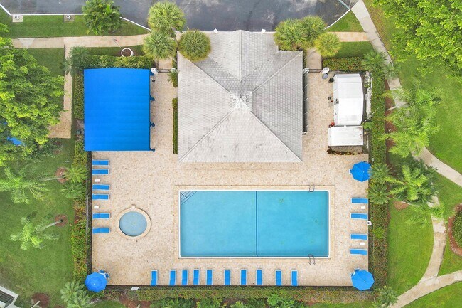 Building Photo - 1518 Whitehall Dr