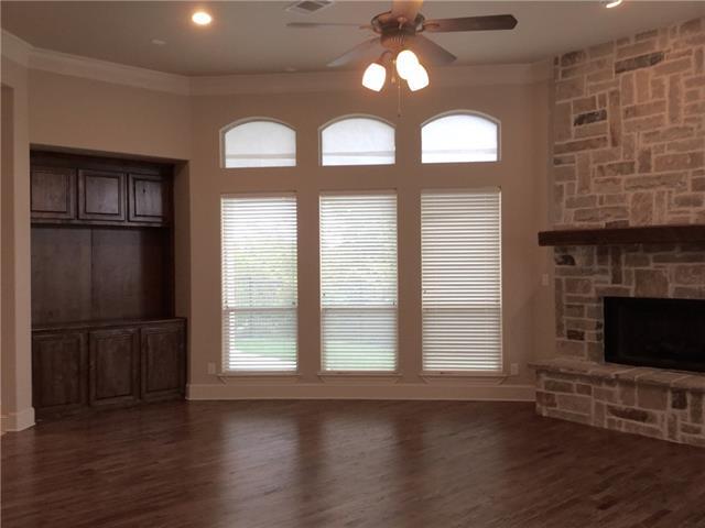 Building Photo - 1115 Navarro Dr